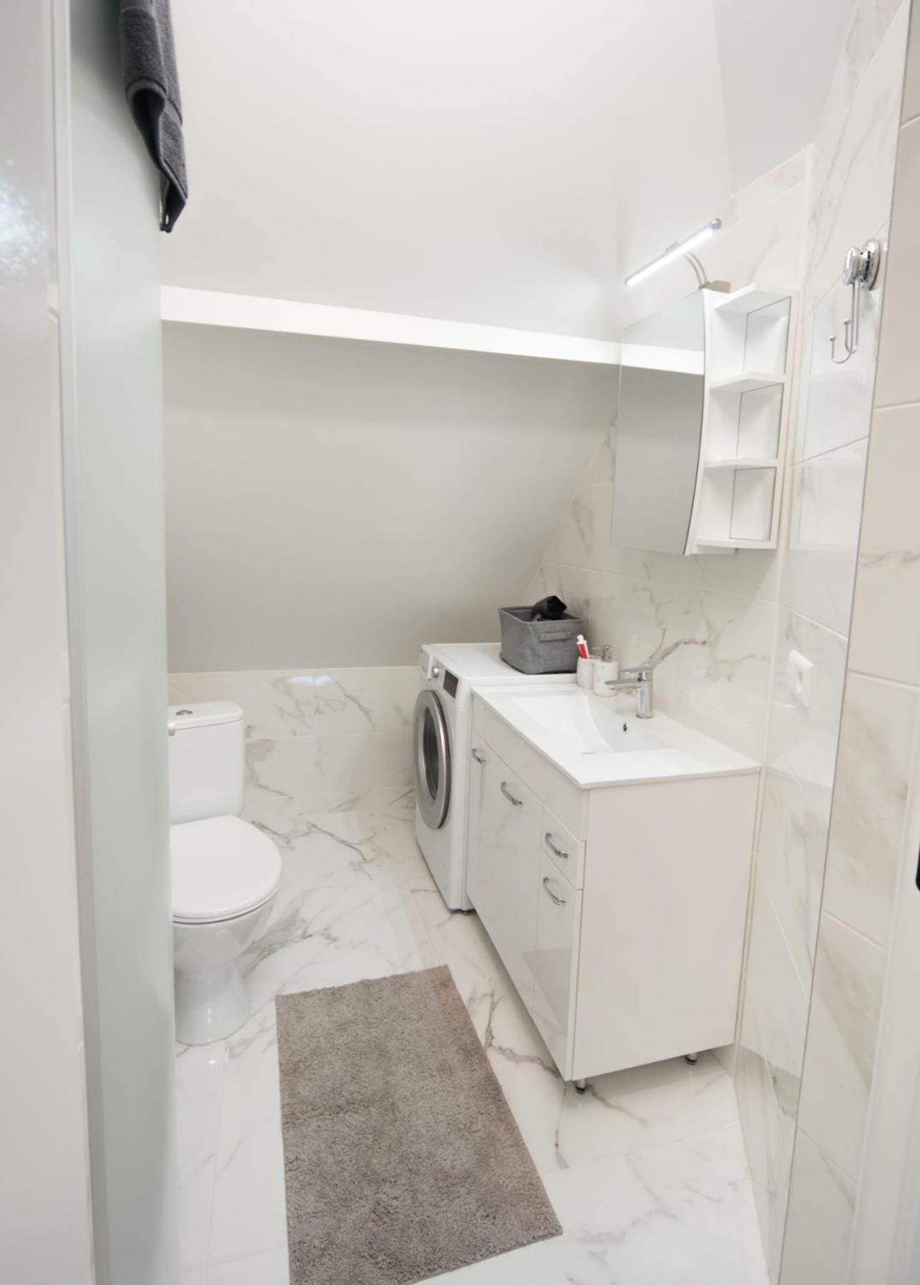 Petro Delux Apartments Kaunas Eksteriør billede