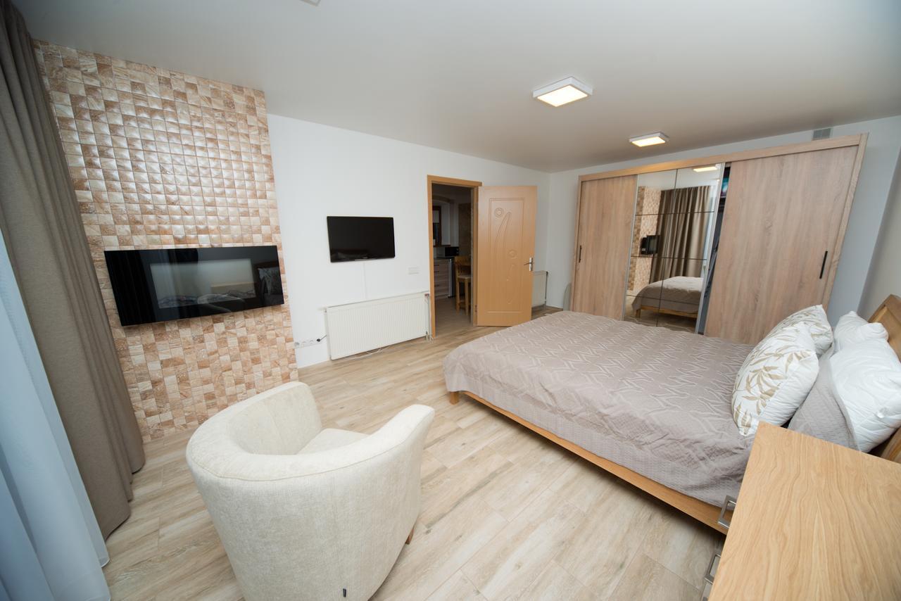 Petro Delux Apartments Kaunas Eksteriør billede