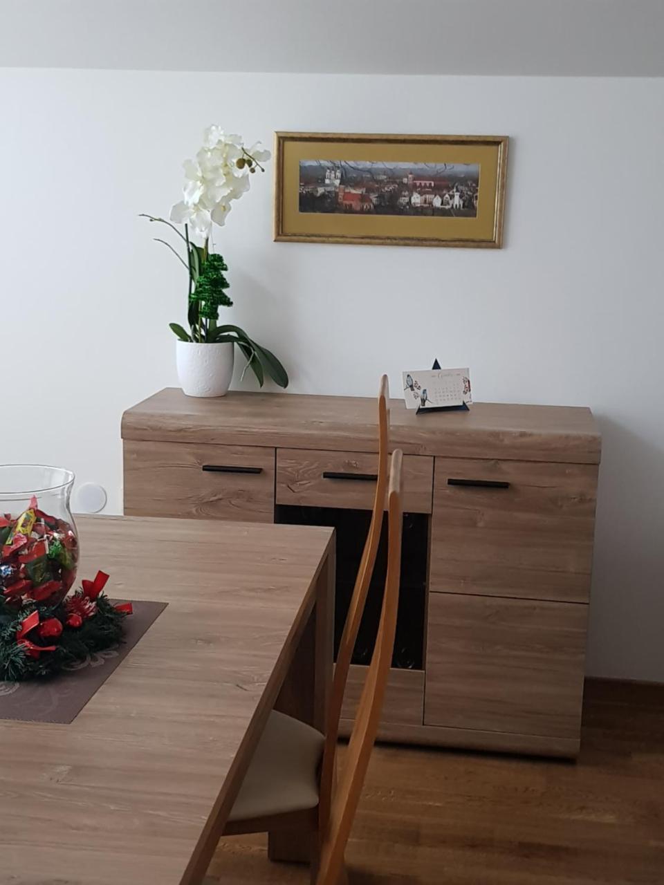 Petro Delux Apartments Kaunas Eksteriør billede